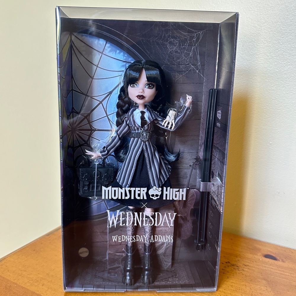 NRFB Monster High Wednesday in Nevermore Academy Uniform